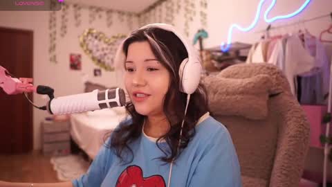 roxysuh online show from March 22, 2026, 7:01 am