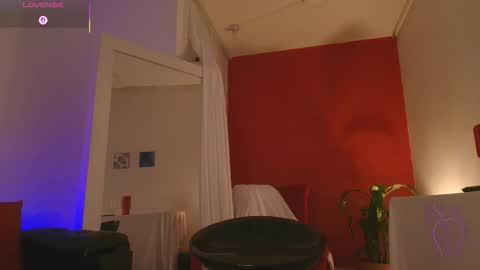 Roy Luna online show from September 24, 2025, 2:20 pm