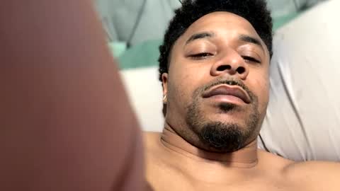 Snapshot of royal_sf chatting on February 20, 2025, 4:25 pm Royal SF online show from February 20, 2025, 4:25 pm