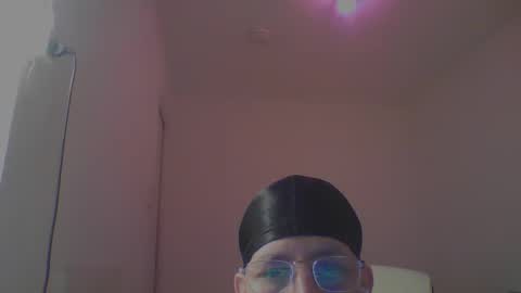 royalpapi12 online show from April 3, 2026, 11:36 pm