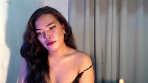royaltymarcela6969 online show from November 13, 2025, 11:47 pm