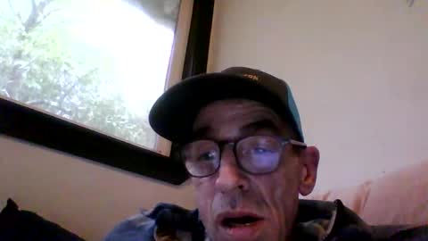 Snapshot of royboy2561 chatting on November 6, 2025, 12:11 am Roy Murrin online show from November 6, 2025, 12:11 am