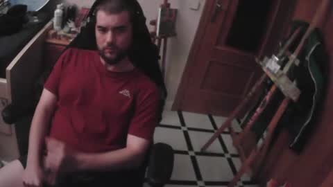 royer04 online show from September 30, 2025, 11:32 pm