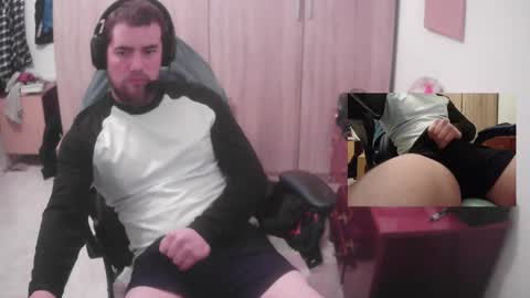 royer04 online show from February 22, 2026, 11:58 pm