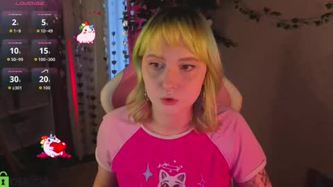 Snapshot of roziett_belle chatting on February 16, 2026, 9:05 am Roziett online show from February 16, 2026, 9:05 am