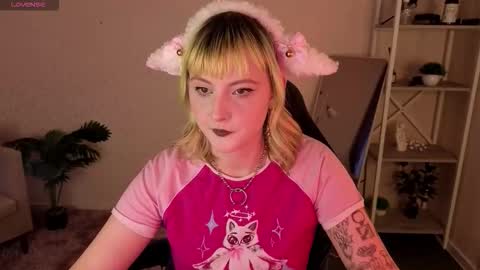 Roziett online show from March 18, 2026, 9:23 am