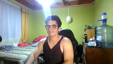 Snapshot of rpaulo25 chatting on January 14, 2026, 5:02 am rpaulo25 online show from January 14, 2026, 5:02 am