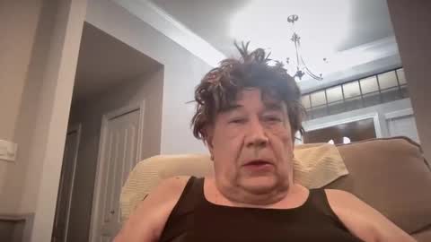 ireneTxCD online show from January 17, 2025, 6:12 pm