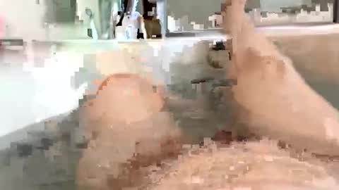 ireneTxCD online show from February 1, 2025, 10:23 pm