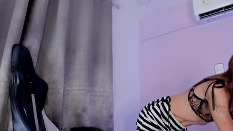 Snapshot of rubi_sharqui chatting on November 19, 2025, 2:39 pm Rubi online show from November 19, 2025, 2:39 pm