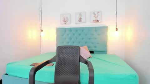 Snapshot of rubiroose chatting on December 6, 2024, 8:18 pm Rubii online show from December 6, 2024, 8:18 pm