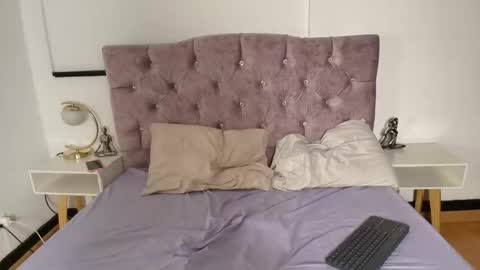 ruby_rouge_ online show from March 19, 2026, 8:13 pm