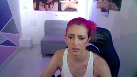 ruby_your_milf online show from January 8, 2025, 2:25 am