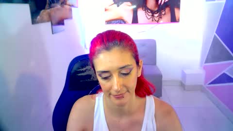 ruby_your_milf online show from January 28, 2025, 12:05 am