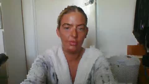 Snapshot of rubyredxxxoxxx chatting on December 6, 2024, 9:21 am rubyredxxxoxxx online show from December 6, 2024, 9:21 am