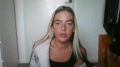 Snapshot of rubyredxxxoxxx chatting on December 8, 2024, 1:25 pm rubyredxxxoxxx online show from December 8, 2024, 1:25 pm