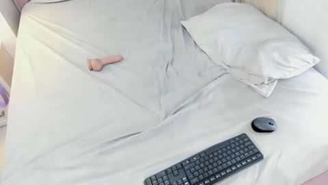 Snapshot of rubyrouge_ chatting on February 28, 2025, 2:20 pm Ruby online show from February 28, 2025, 2:20 pm