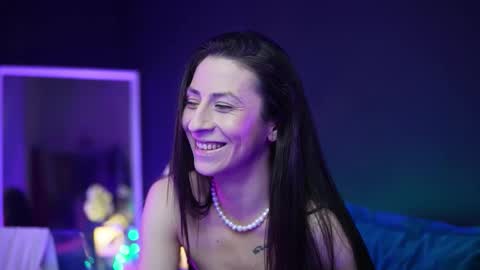  Ruby  online show from November 12, 2025, 11:25 pm