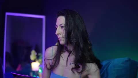  Ruby  online show from January 8, 2026, 11:07 pm