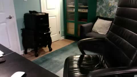 rubytarbles online show from April 12, 2026, 7:52 pm