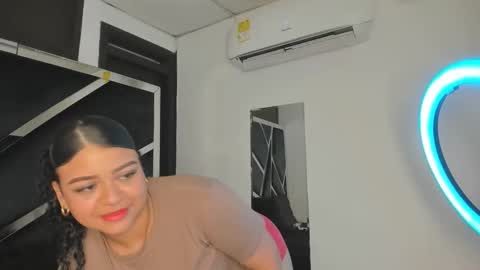 Snapshot of rubyxht chatting on September 18, 2025, 12:40 pm rubyxht online show from September 18, 2025, 12:40 pm