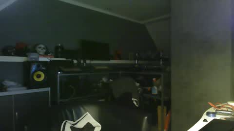 Snapshot of ruffi77 chatting on February 24, 2025, 12:30 am Chico que rico Caliente online show from February 24, 2025, 12:30 am