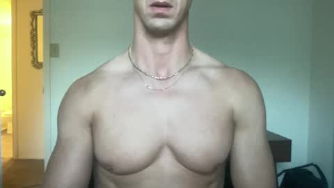 Snapshot of runfasterxo chatting on November 18, 2025, 2:43 pm runfasterxo online show from November 18, 2025, 2:43 pm