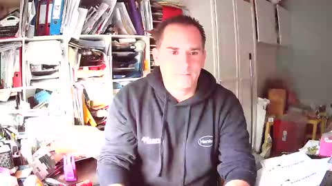 Snapshot of runner1978 chatting on November 20, 2025, 7:41 am runner1978 online show from November 20, 2025, 7:41 am