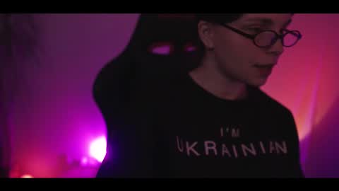 Snapshot of running_with_the_wolves chatting on February 23, 2026, 10:51 pm Elena online show from February 23, 2026, 10:51 pm