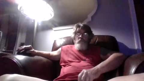 Snapshot of runningaround60 chatting on September 28, 2025, 3:01 am runningaround60 online show from September 28, 2025, 3:01 am