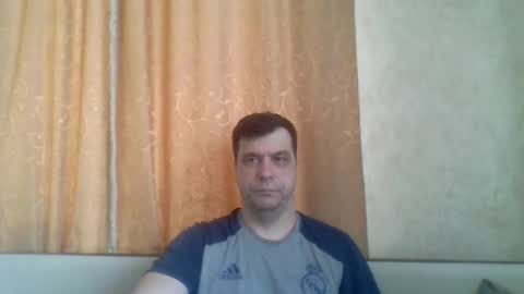 rusqadisx online show from February 24, 2025, 6:16 am