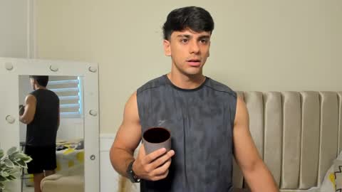 Snapshot of russ_w8 chatting on September 14, 2025, 11:53 am Russ online show from September 14, 2025, 11:53 am