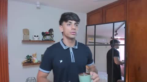 Snapshot of russ_w8 chatting on September 21, 2025, 3:24 pm Russ online show from September 21, 2025, 3:24 pm