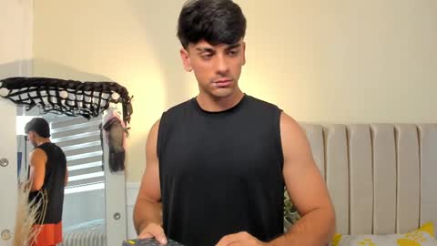 Snapshot of russ_w8 chatting on October 2, 2025, 4:36 pm Russ online show from October 2, 2025, 4:36 pm