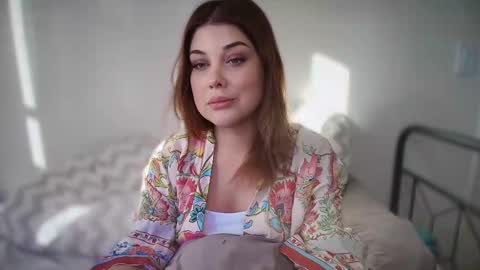 Snapshot of russypussy141 chatting on November 17, 2025, 7:19 pm Alex online show from November 17, 2025, 7:19 pm