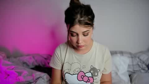 Snapshot of russypussy141 chatting on November 24, 2025, 11:15 pm Alex online show from November 24, 2025, 11:15 pm