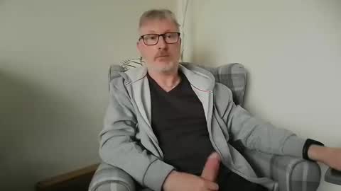 rusty69x online show from December 10, 2024, 10:38 am