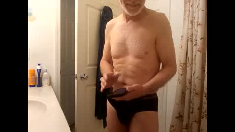 Snapshot of rustyx22 chatting on February 9, 2025, 7:30 pm Rusty online show from February 9, 2025, 7:30 pm