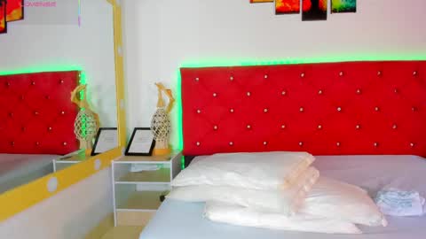 Ruth online show from September 19, 2025, 12:50 pm