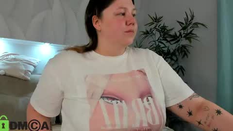 Snapshot of rutholiver chatting on July 17, 2026, 1:12 am Ruth GMT2 Mon 10 AM - 4 PM Tue 10 AM - 4 PM Thu 3-9 AM Fri 10 AM - 4 PM Sun 10 AM - 4 PM. online show from July 17, 2026, 1:12 am