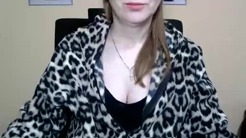 Ruth online show from December 16, 2025, 11:48 am