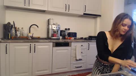 Snapshot of ruxandradanny chatting on December 12, 2024, 7:08 am ruxandradanny online show from December 12, 2024, 7:08 am