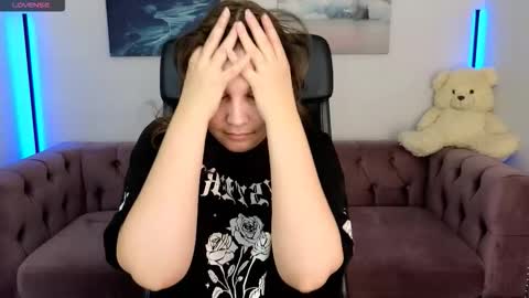 Ruyjin online show from November 4, 2025, 10:25 am