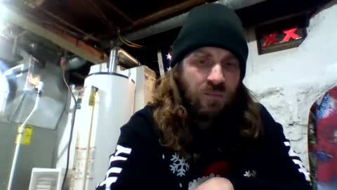 Snapshot of rwb1982 chatting on December 21, 2024, 5:07 pm rwb1982 online show from December 21, 2024, 5:07 pm