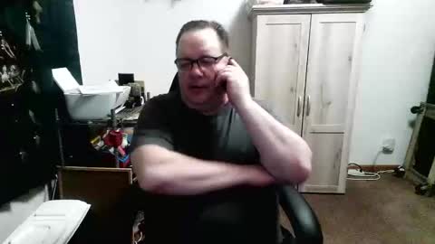 Snapshot of rwzar_1965 chatting on April 2, 2026, 2:42 am rwzar_1965 online show from April 2, 2026, 2:42 am