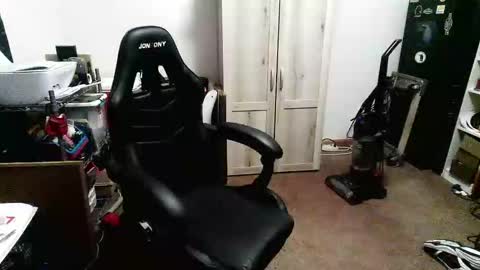 Snapshot of rwzar_1965 chatting on April 14, 2026, 2:06 am rwzar_1965 online show from April 14, 2026, 2:06 am