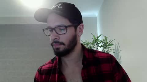 Ryan online show from April 15, 2026, 11:27 pm