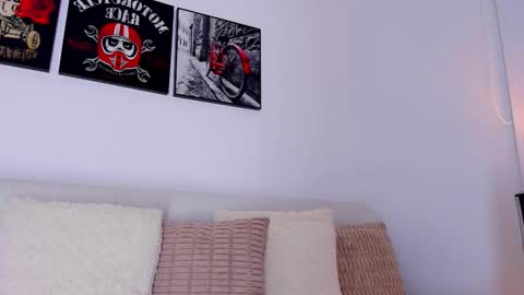 Ryan  online show from November 29, 2025, 1:52 am