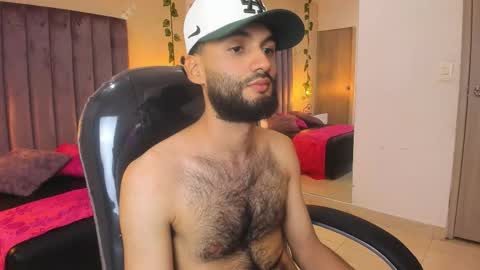 ryan_jackson_ online show from November 6, 2025, 4:24 am