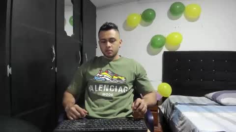 ryan_xc1 online show from March 17, 2026, 2:49 am